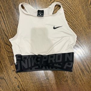 Women’s Nike beige Crop top - size small - great condition